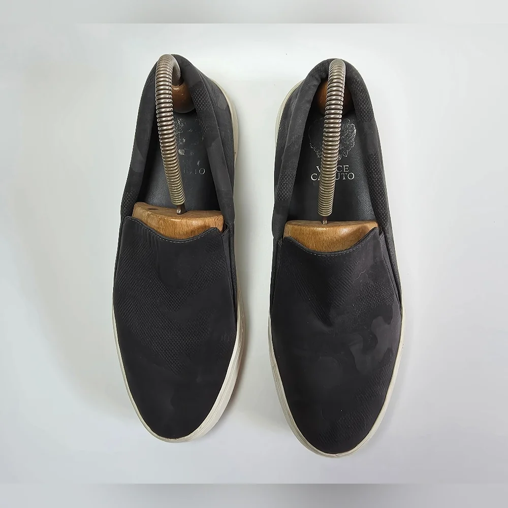 Vince Camuto Korli 2 Charcoal Gray Camo Slip On Size 9 M